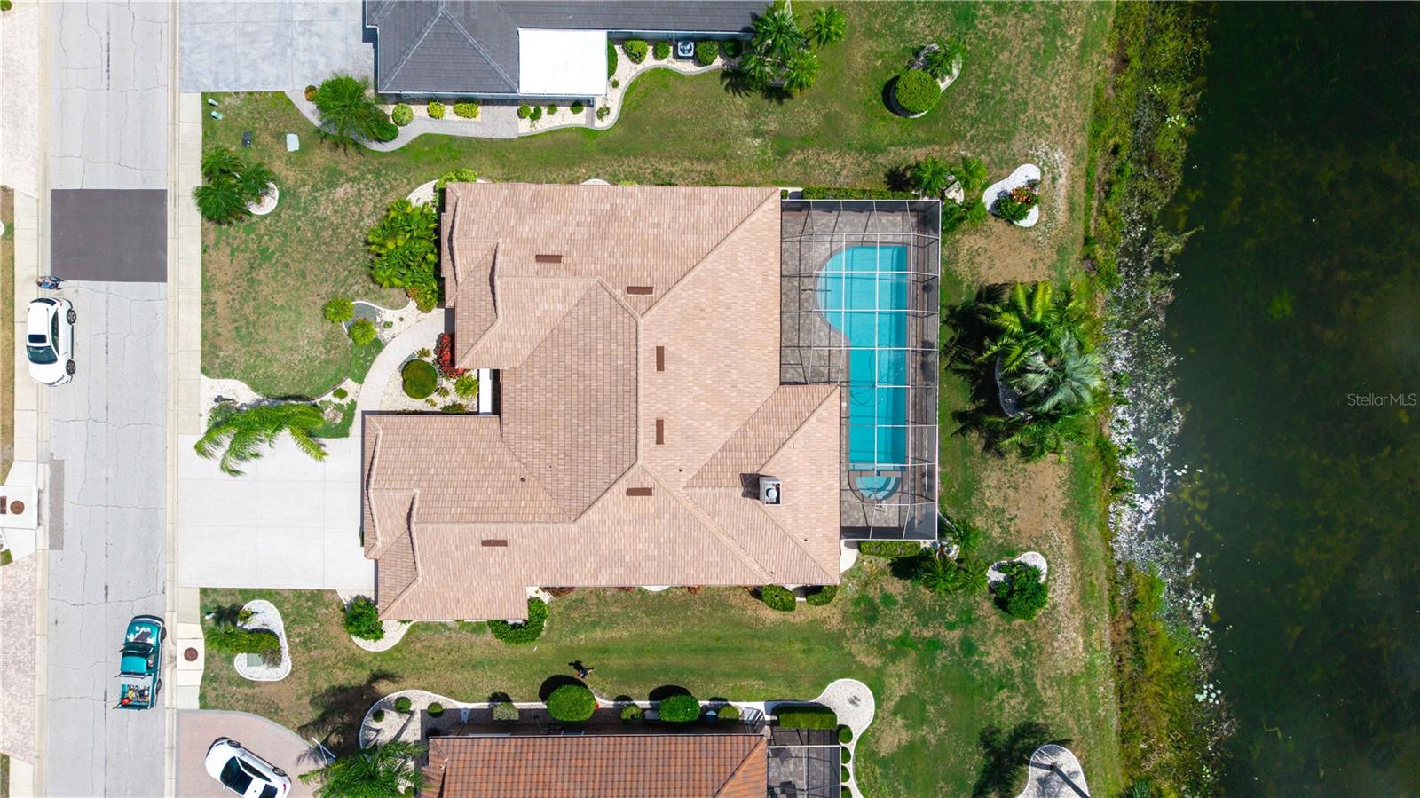 2122 PLATINUM DR — photo 49