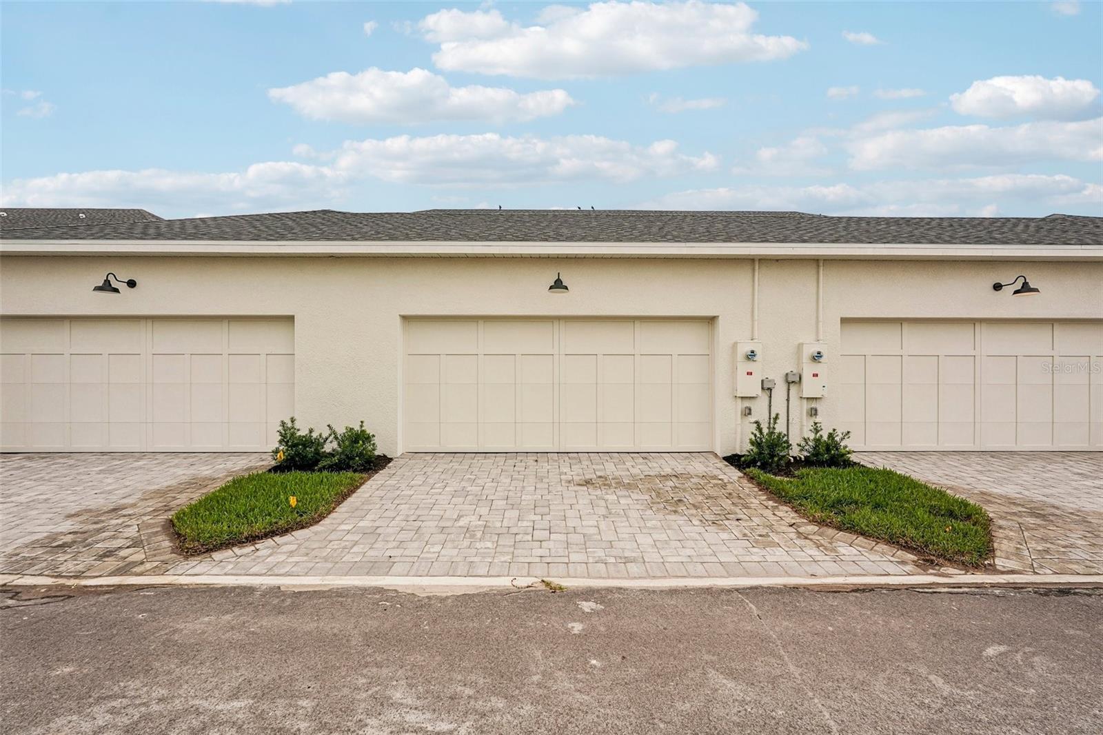 4426 SUNSET GARDEN ST — photo 3