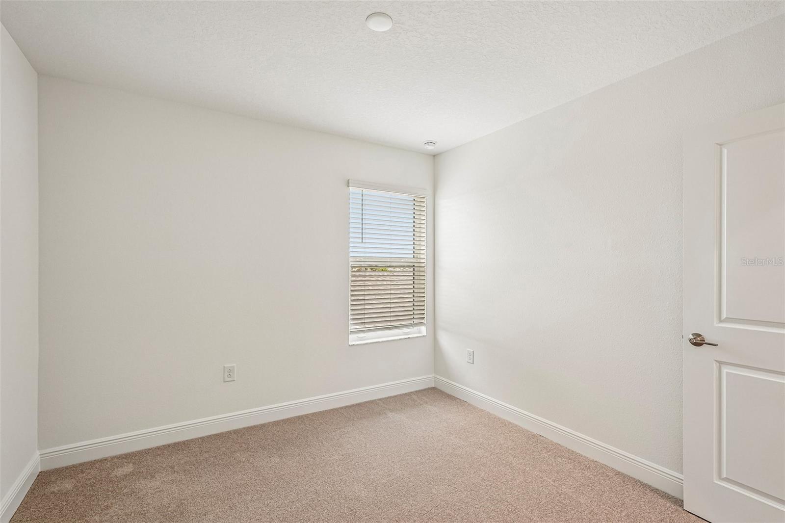 4426 SUNSET GARDEN ST — photo 27