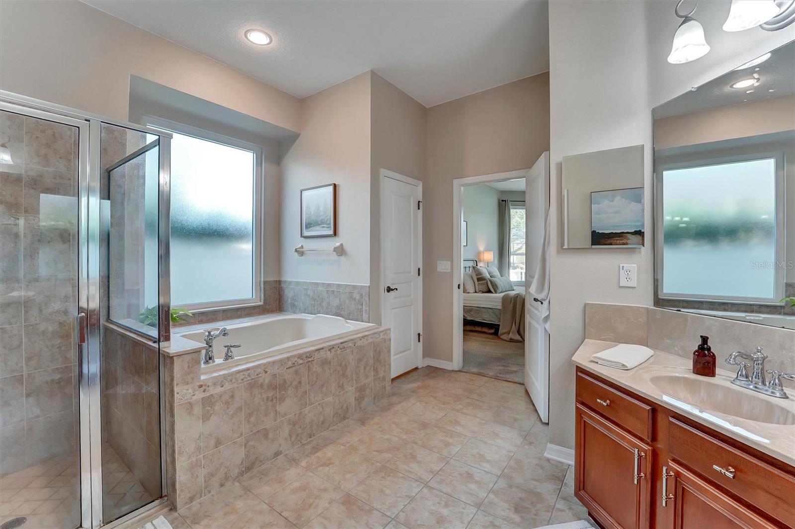 7136 DERWENT GLEN CIR — photo 20