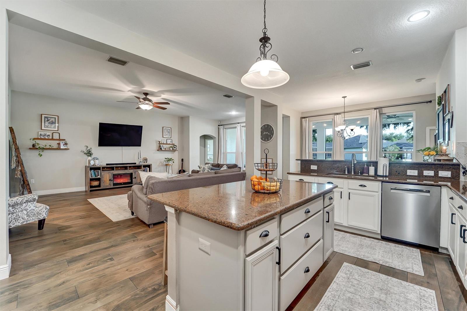 7136 DERWENT GLEN CIR — photo 10