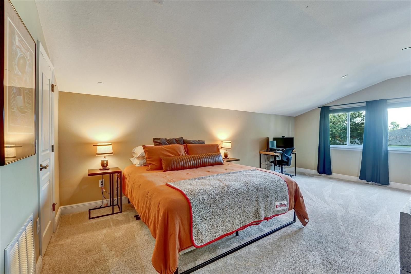 7136 DERWENT GLEN CIR — photo 36