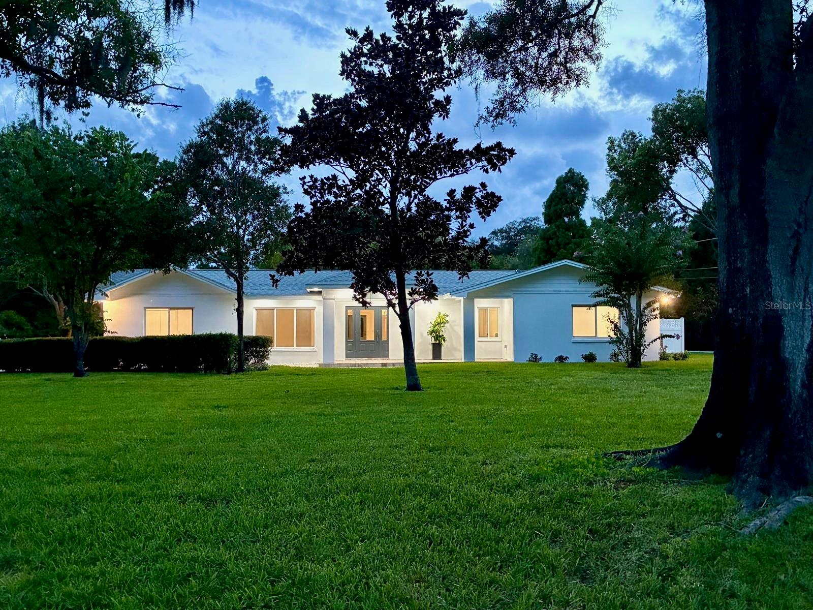 1646 ROBIN HOOD LN — photo 48