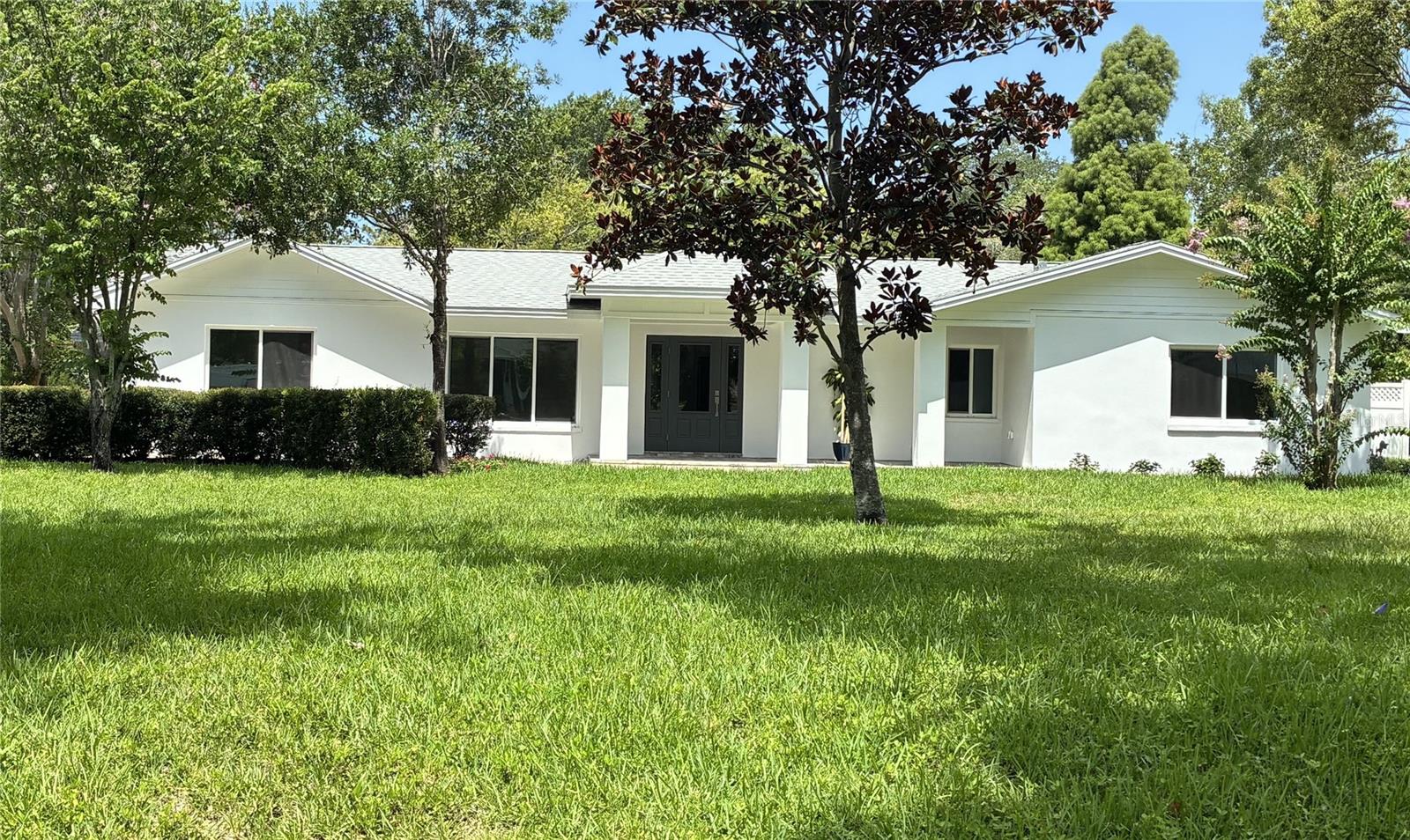 1646 ROBIN HOOD LN — photo 2