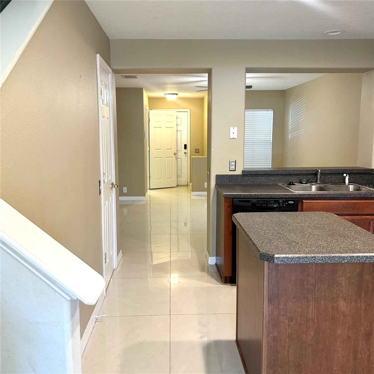2568 HIDDEN COVE LN — photo 24