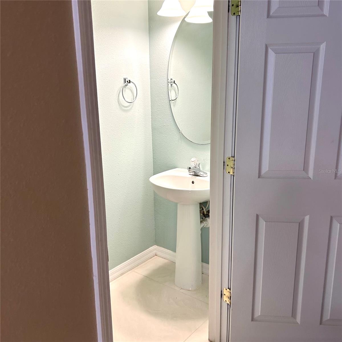 2568 HIDDEN COVE LN — photo 29