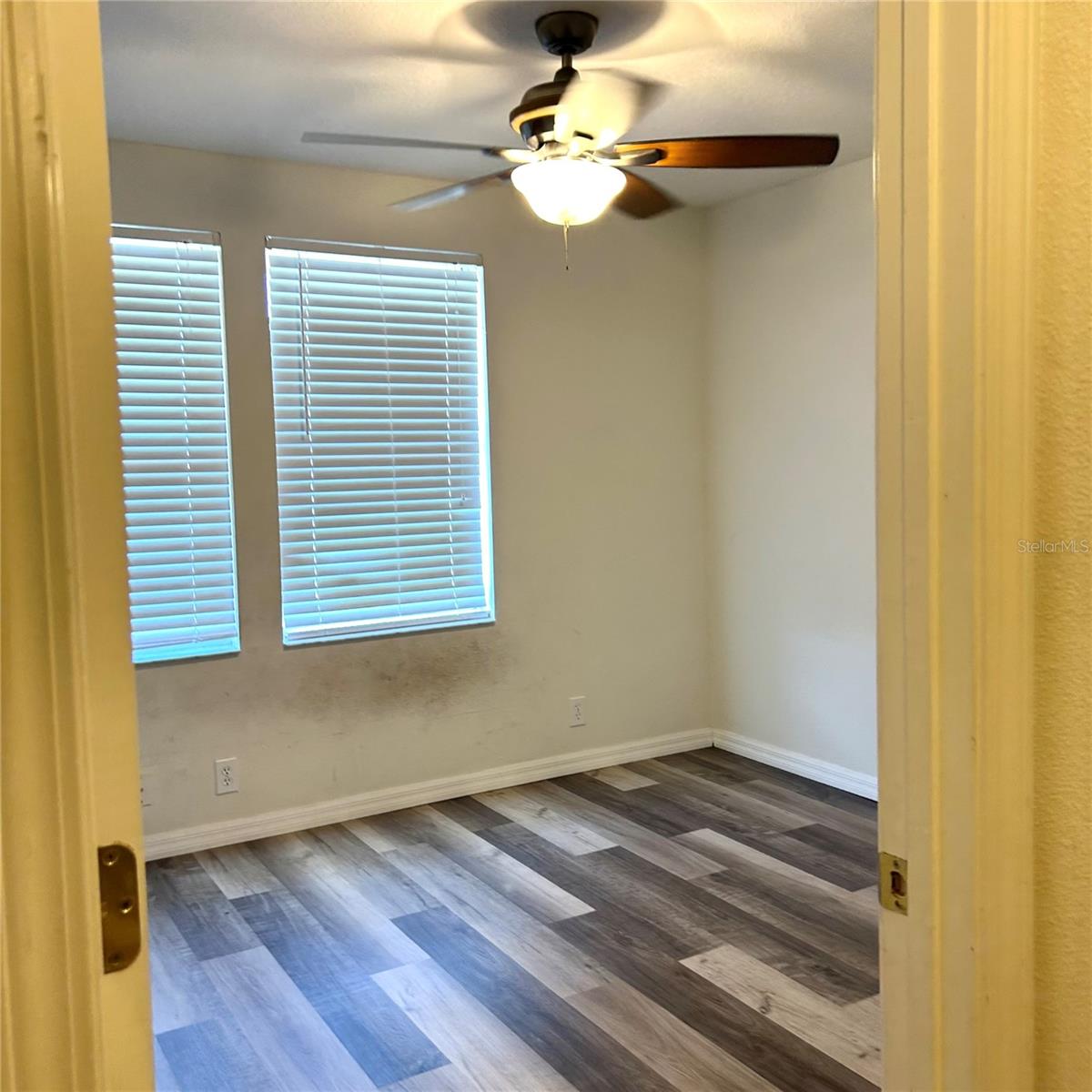 2568 HIDDEN COVE LN — photo 12