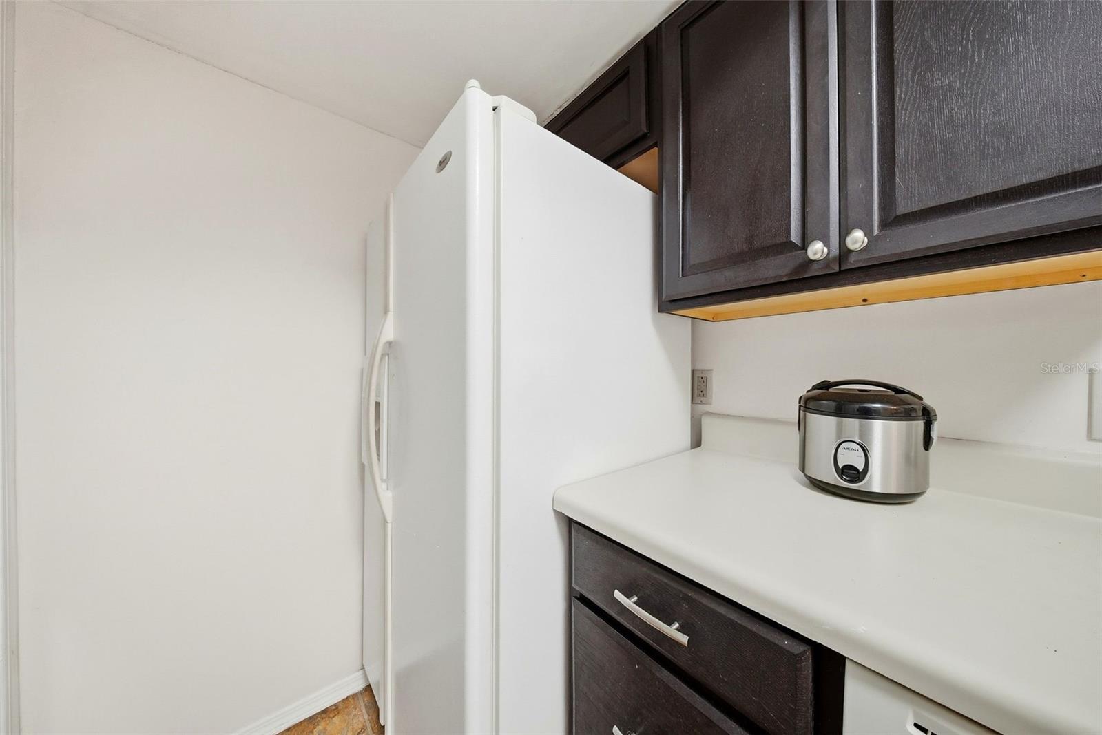 10200 GANDY BLVD N #714 — photo 8