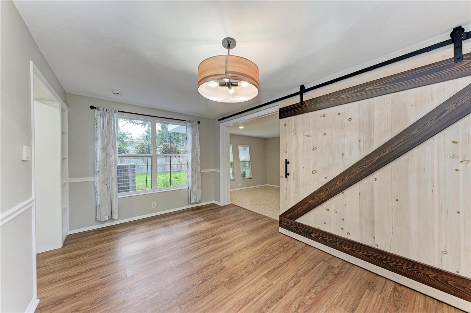 3138 WILLIAMSBURG ST — photo 20