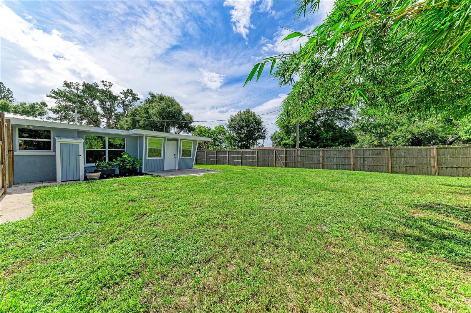 3138 WILLIAMSBURG ST — photo 41