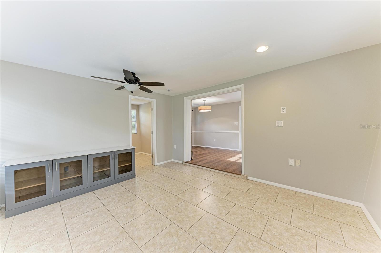 3138 WILLIAMSBURG ST — photo 35