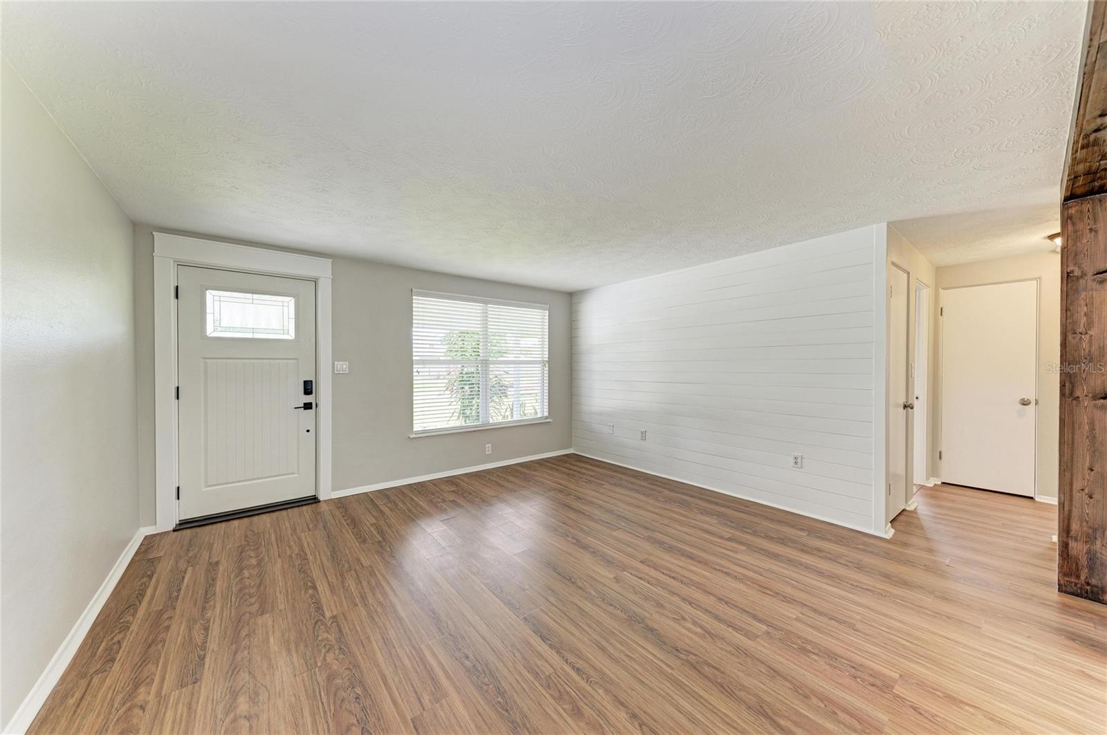 3138 WILLIAMSBURG ST — photo 12