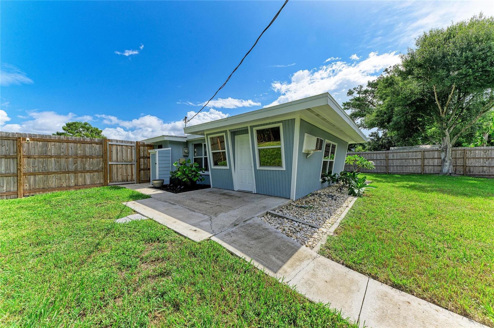 3138 WILLIAMSBURG ST — photo 43