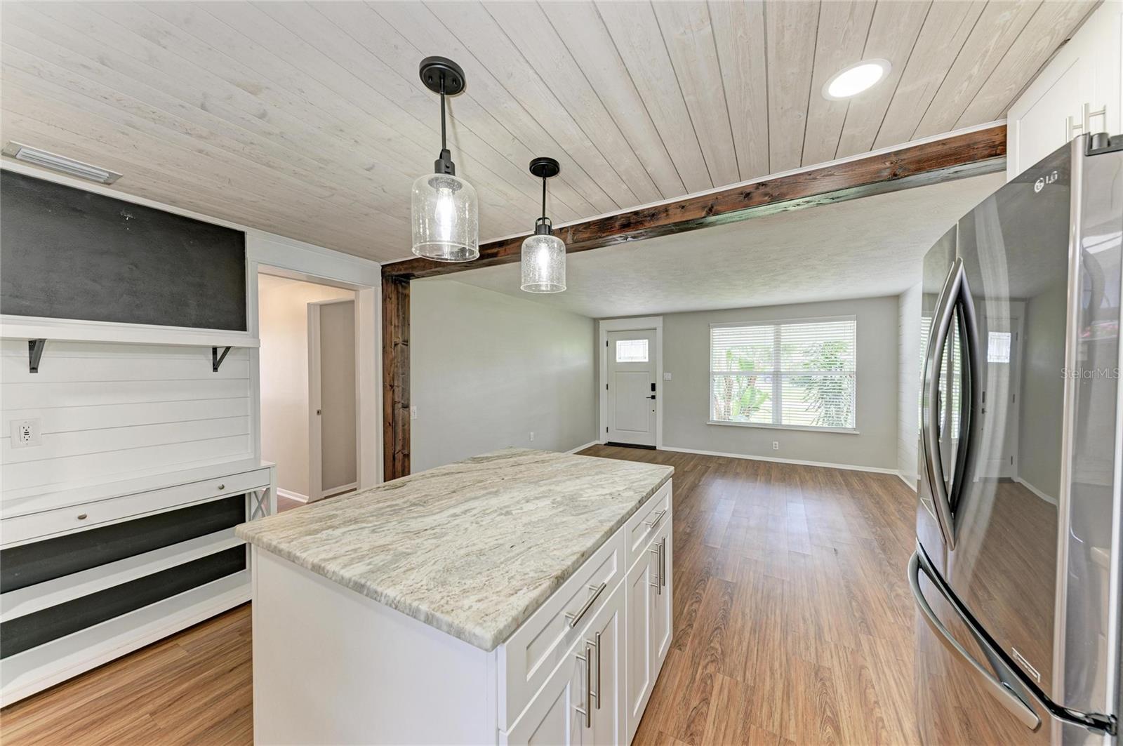 3138 WILLIAMSBURG ST — photo 17