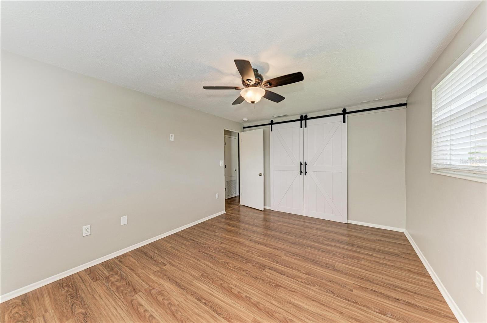 3138 WILLIAMSBURG ST — photo 23