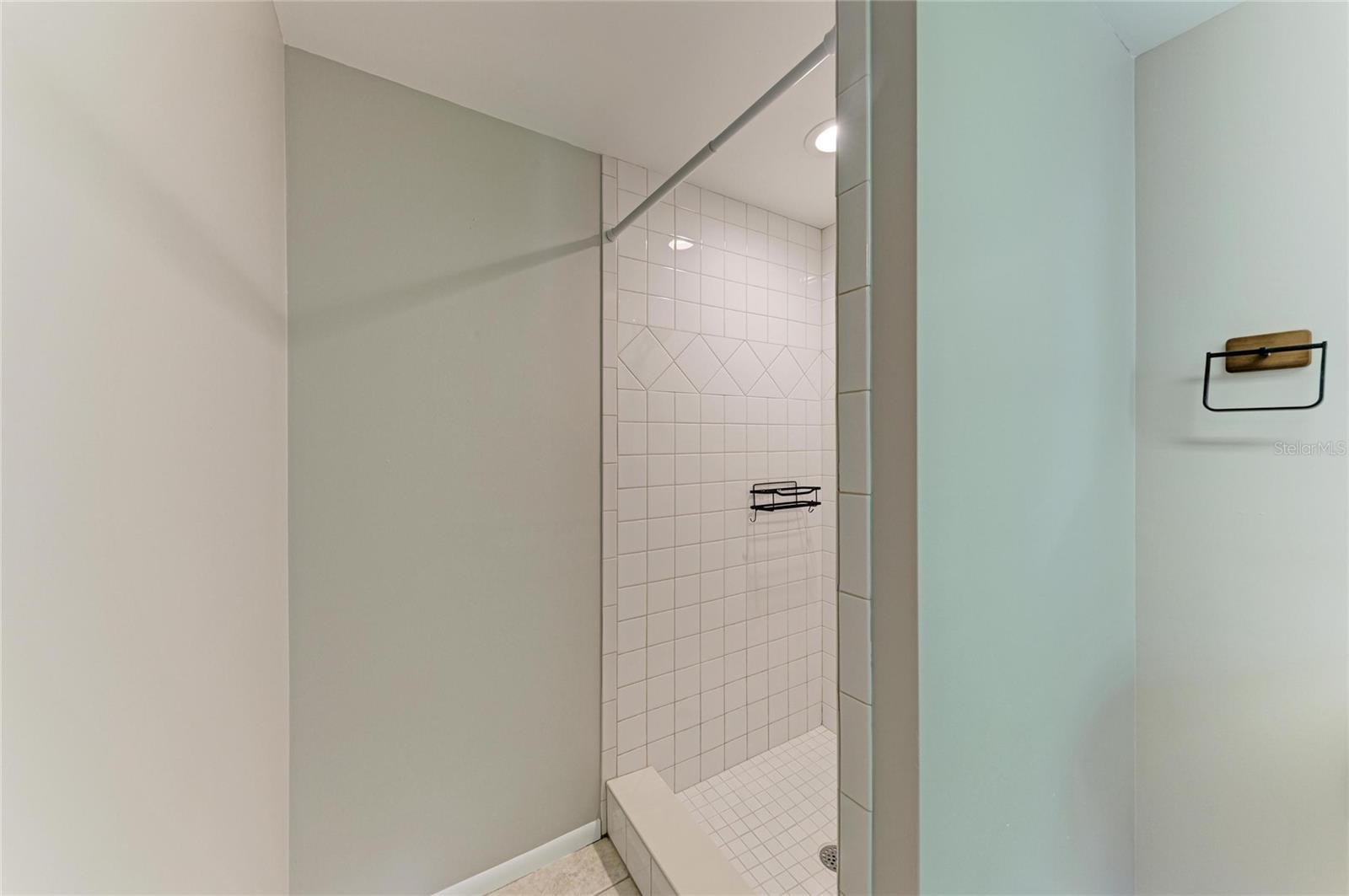3138 WILLIAMSBURG ST — photo 33