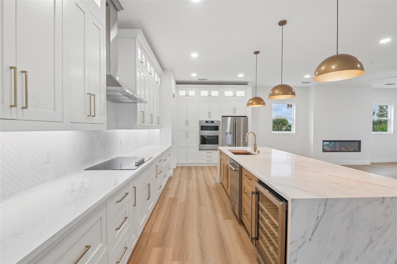 96 SHORE DR — photo 14