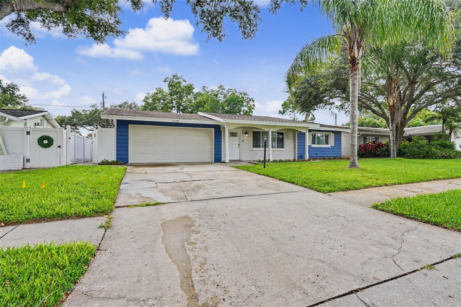 1340 WILLIAMS DR — photo 2
