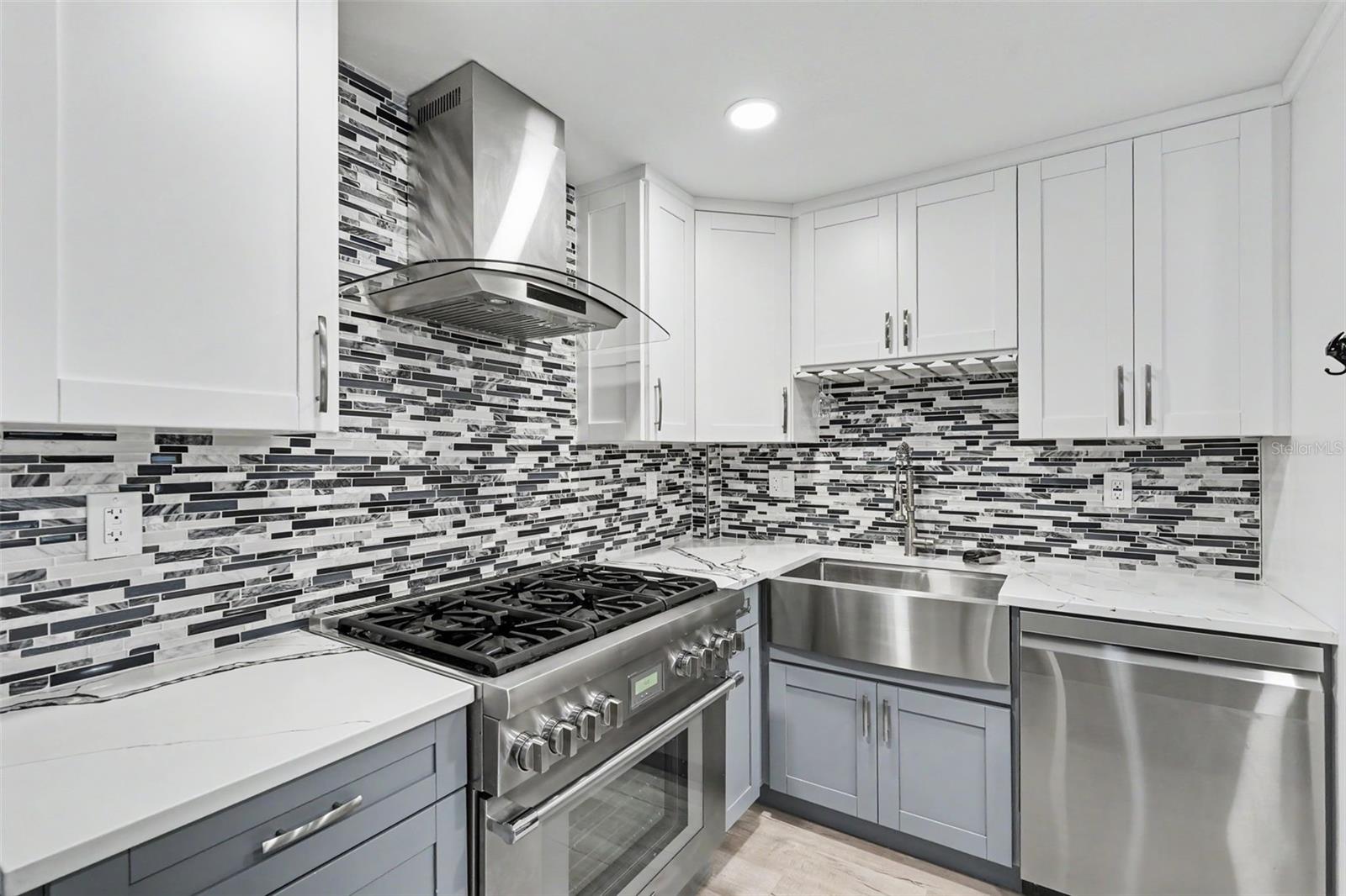 1340 WILLIAMS DR — photo 12