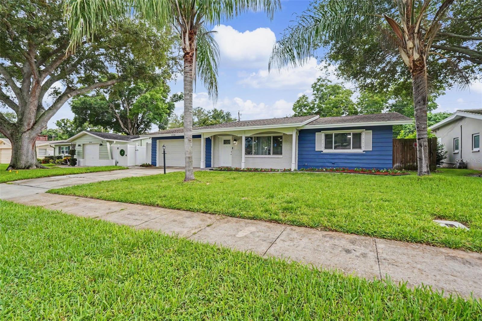 1340 WILLIAMS DR — photo 3