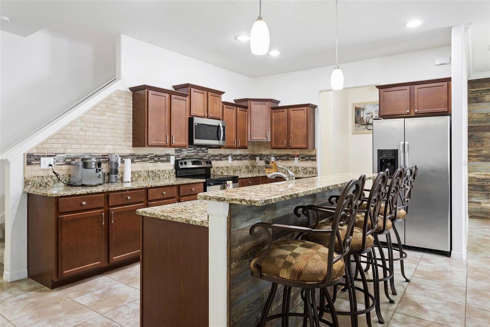 20220 POND APPLE LN — photo 4
