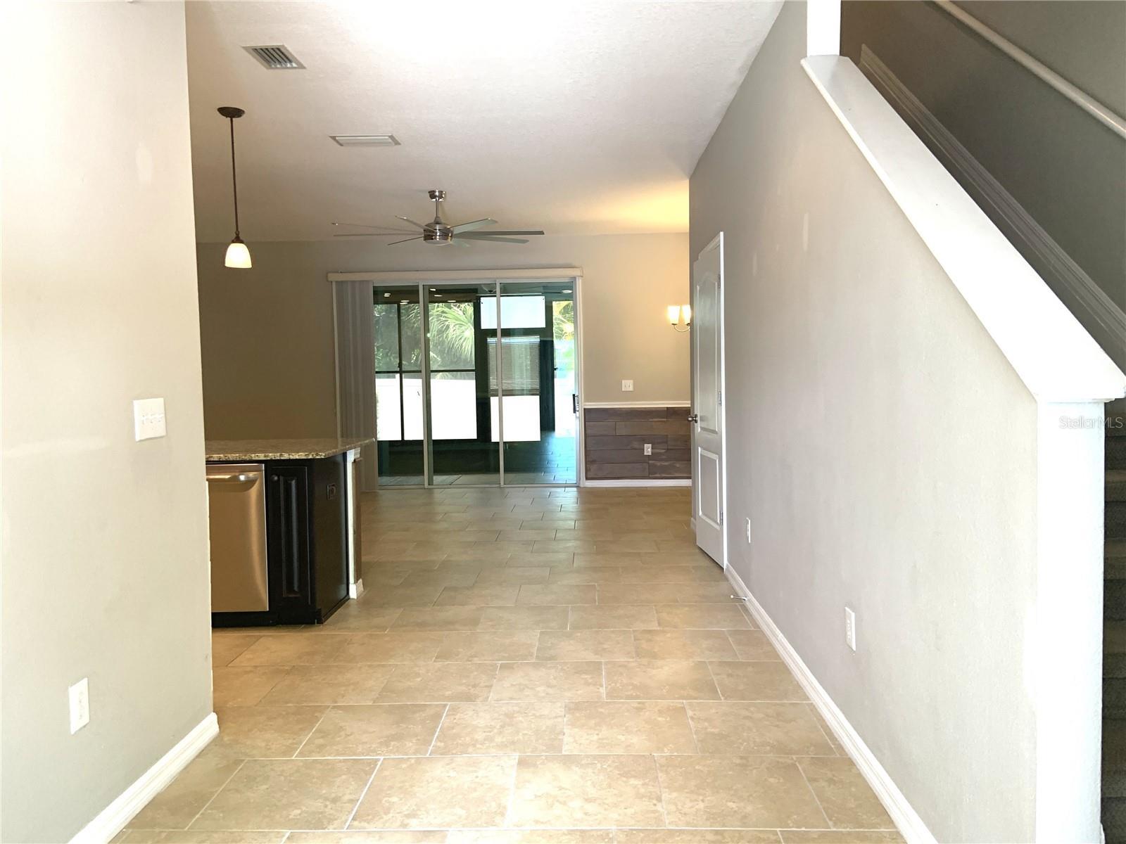 6461 BAYTOWN DR — photo 4