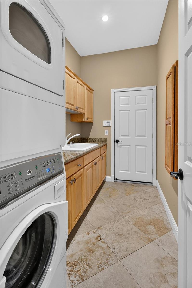 9427 EDDINGS RD — photo 64