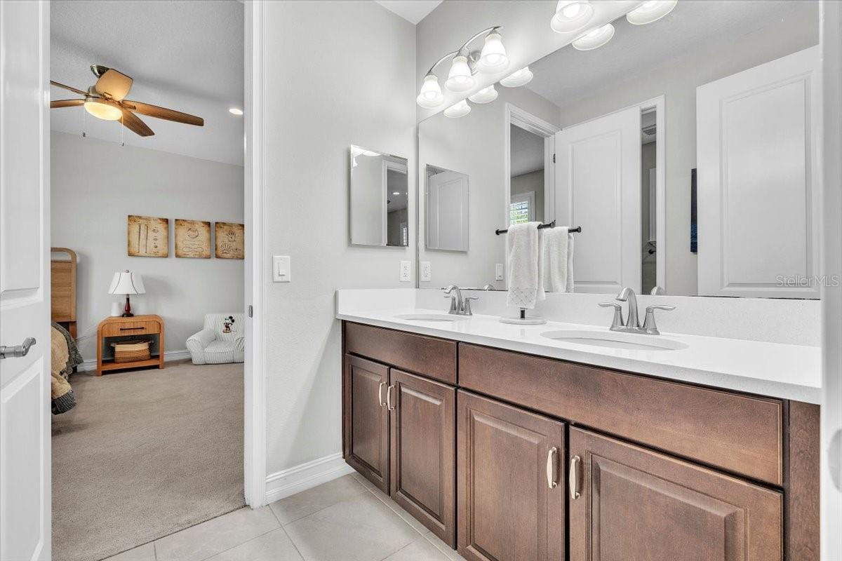17923 BARN CLOSE DR — photo 44