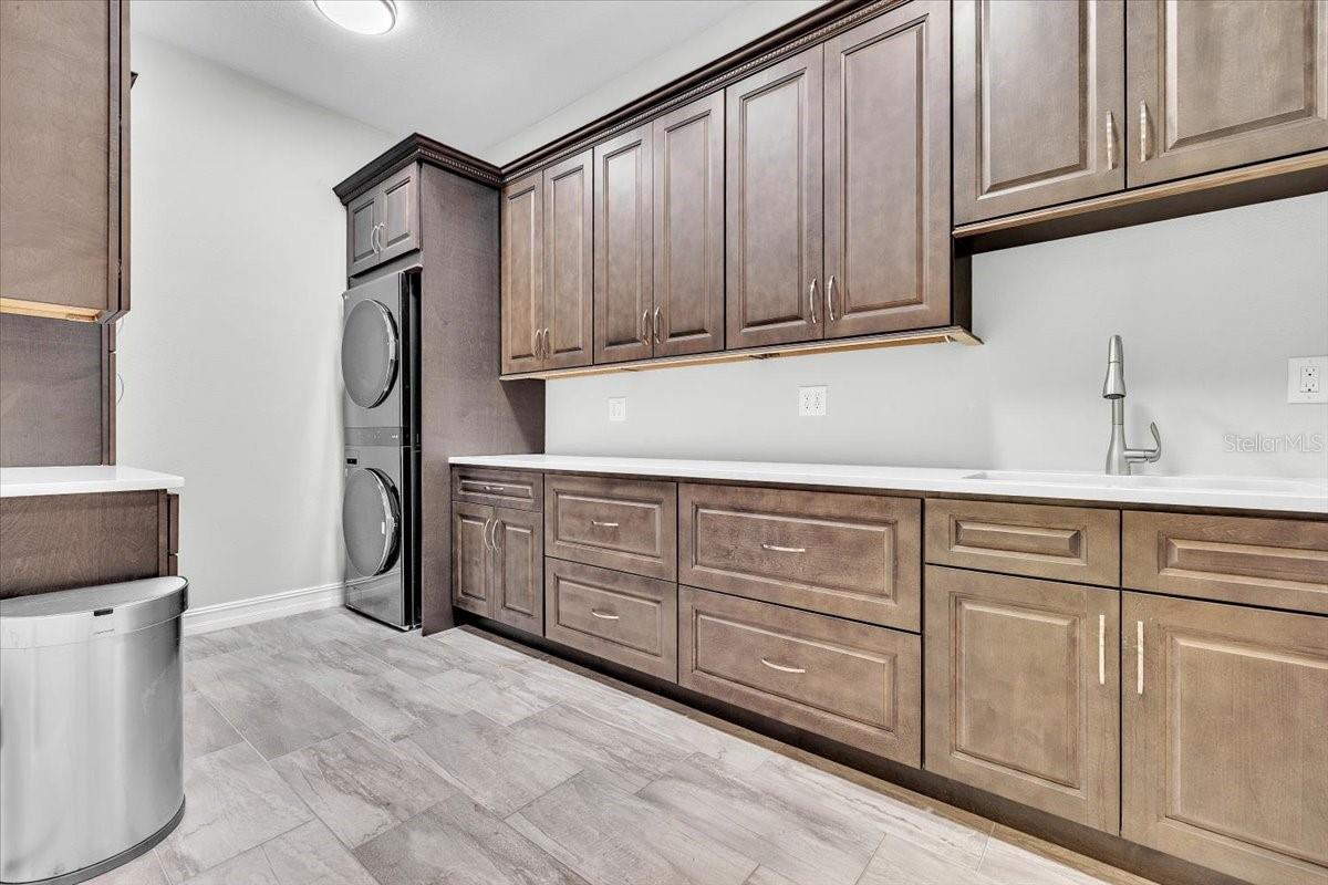 17923 BARN CLOSE DR — photo 22