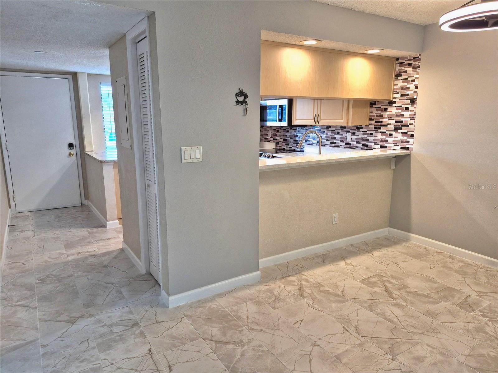 222 CARYL WAY — photo 14