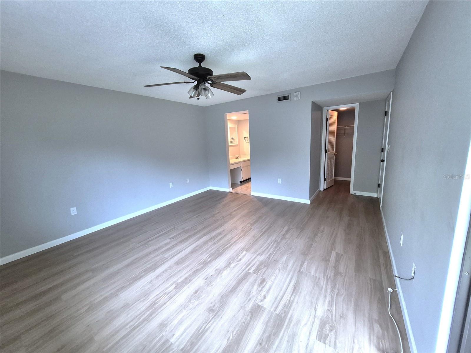 222 CARYL WAY — photo 31