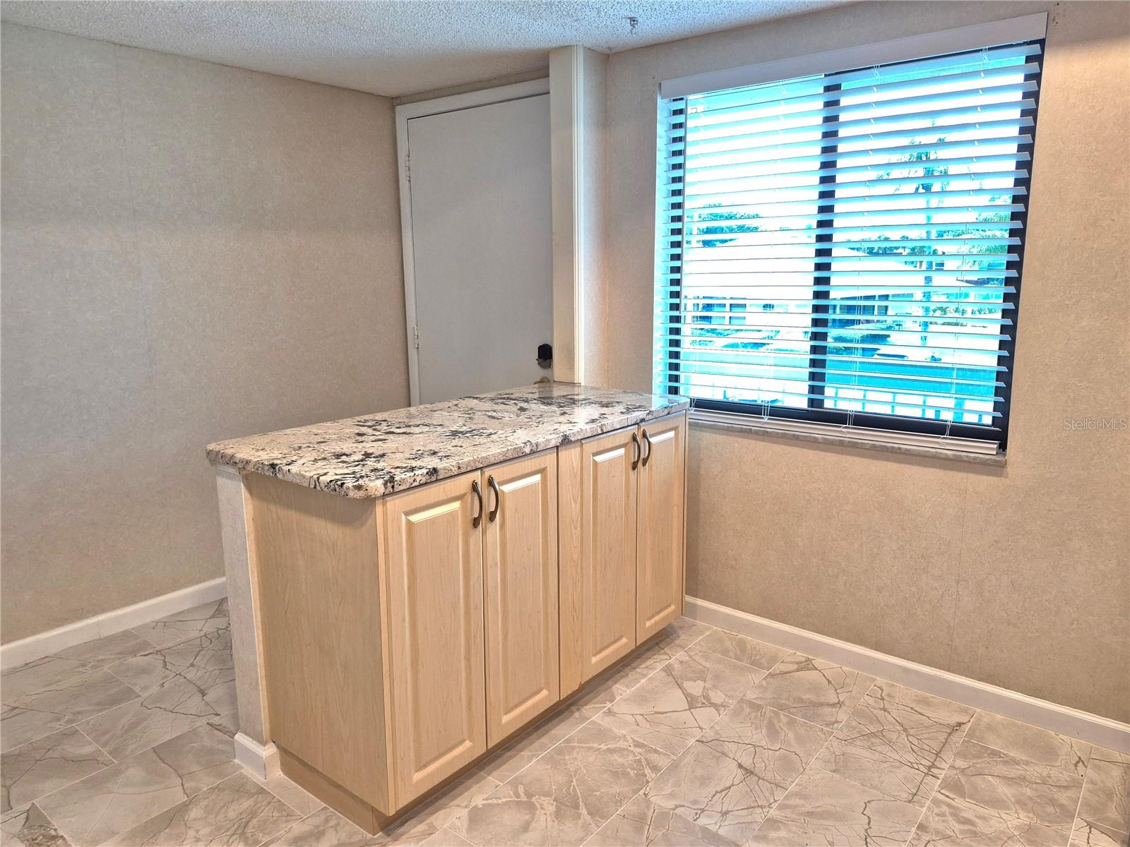 222 CARYL WAY — photo 5