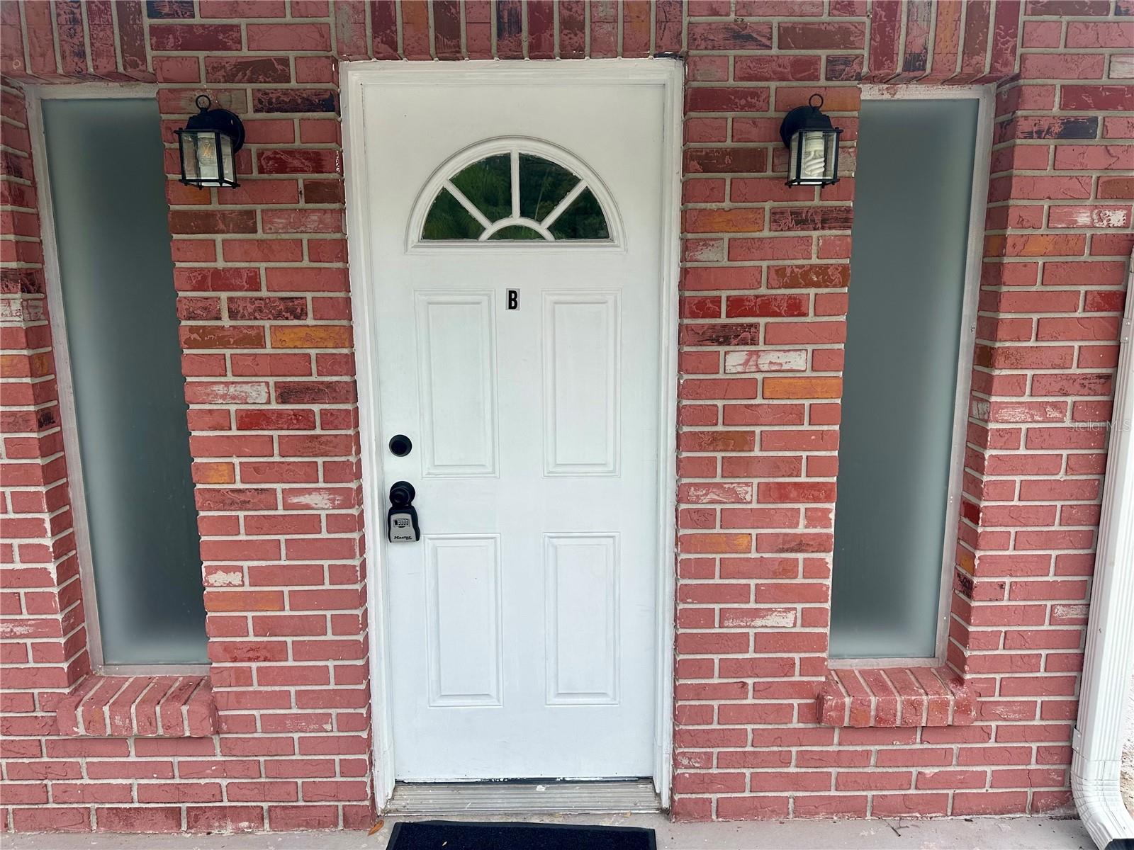 4419 ATWOOD DR #B — photo 2