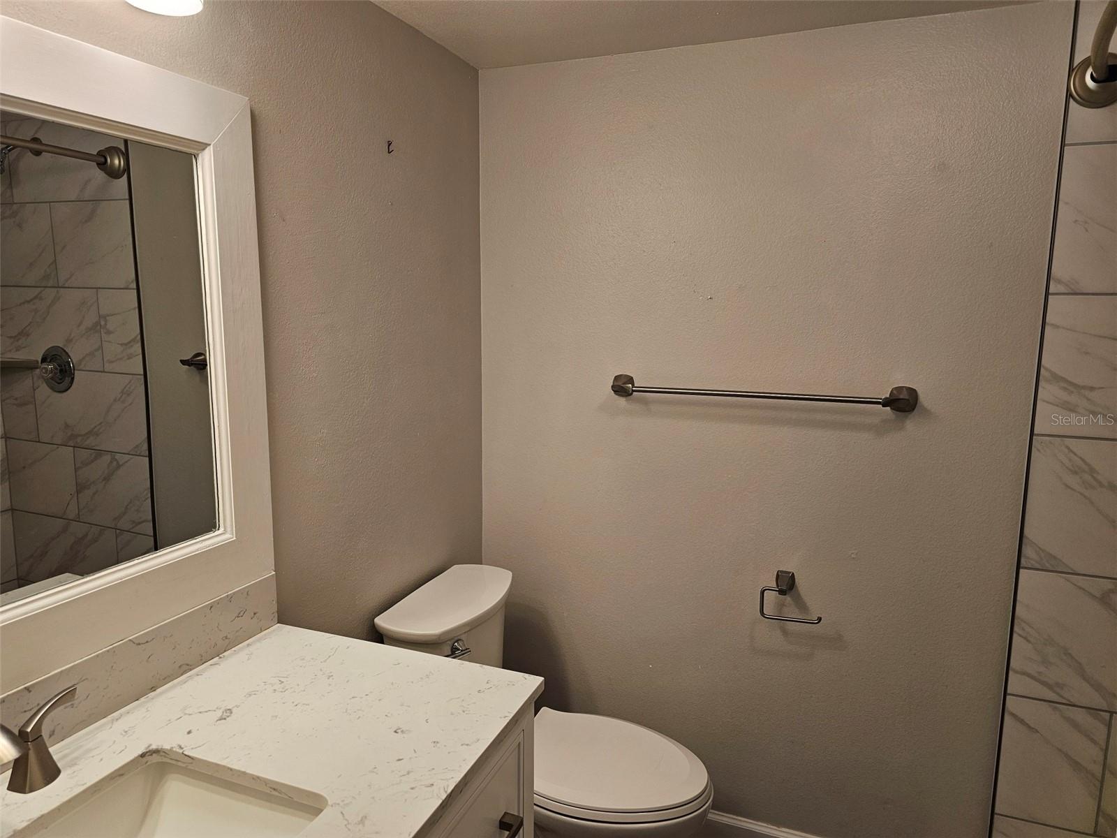 549 LAKESIDE DR #549 — photo 12