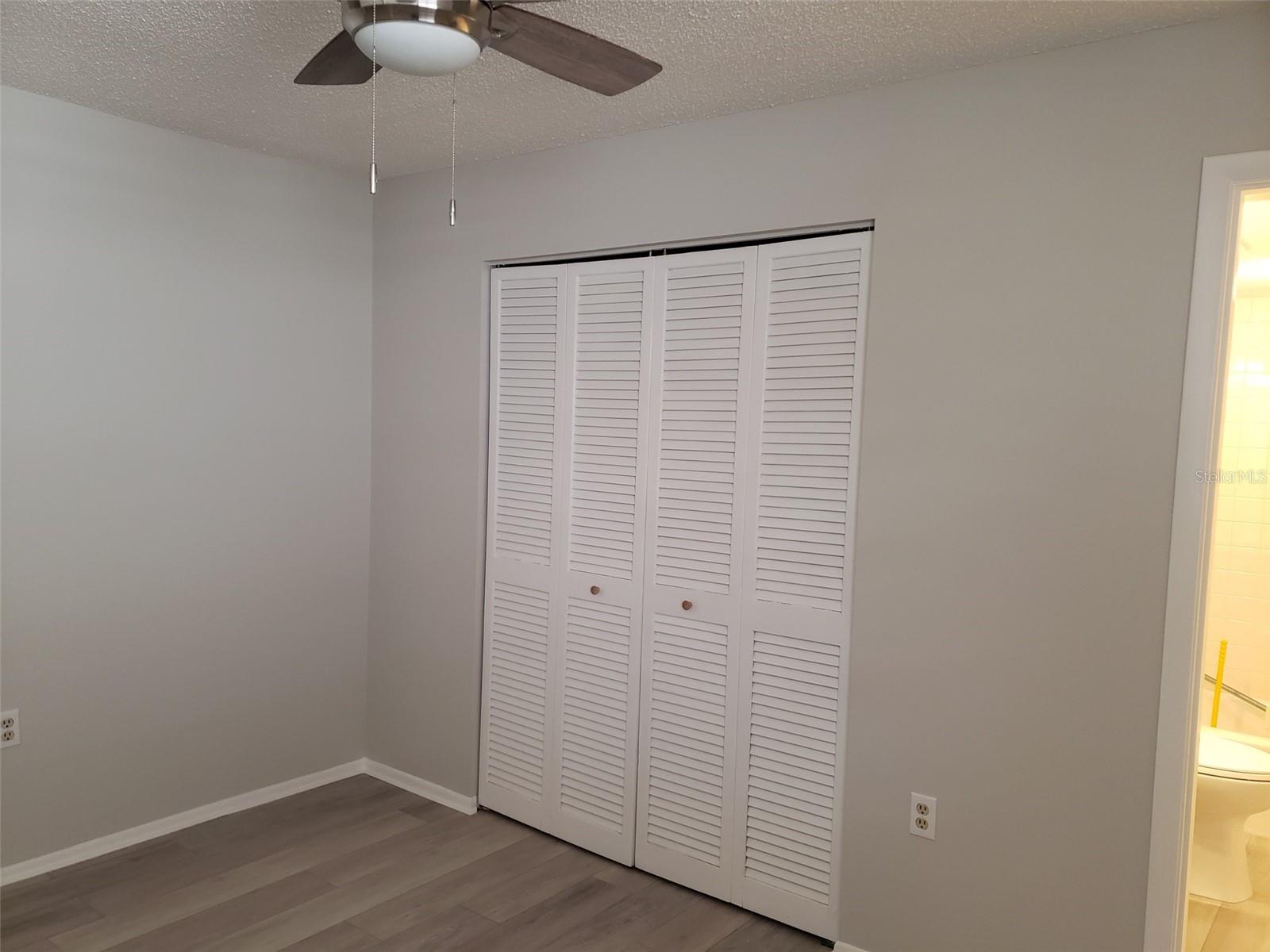 549 LAKESIDE DR #549 — photo 16