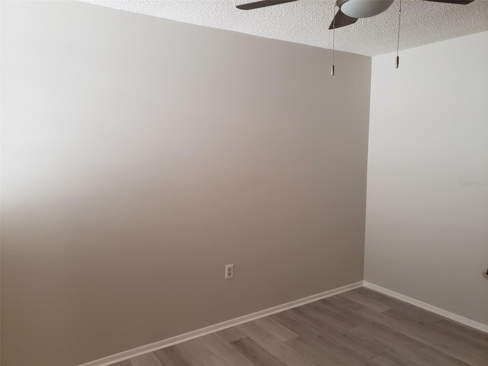 549 LAKESIDE DR #549 — photo 15