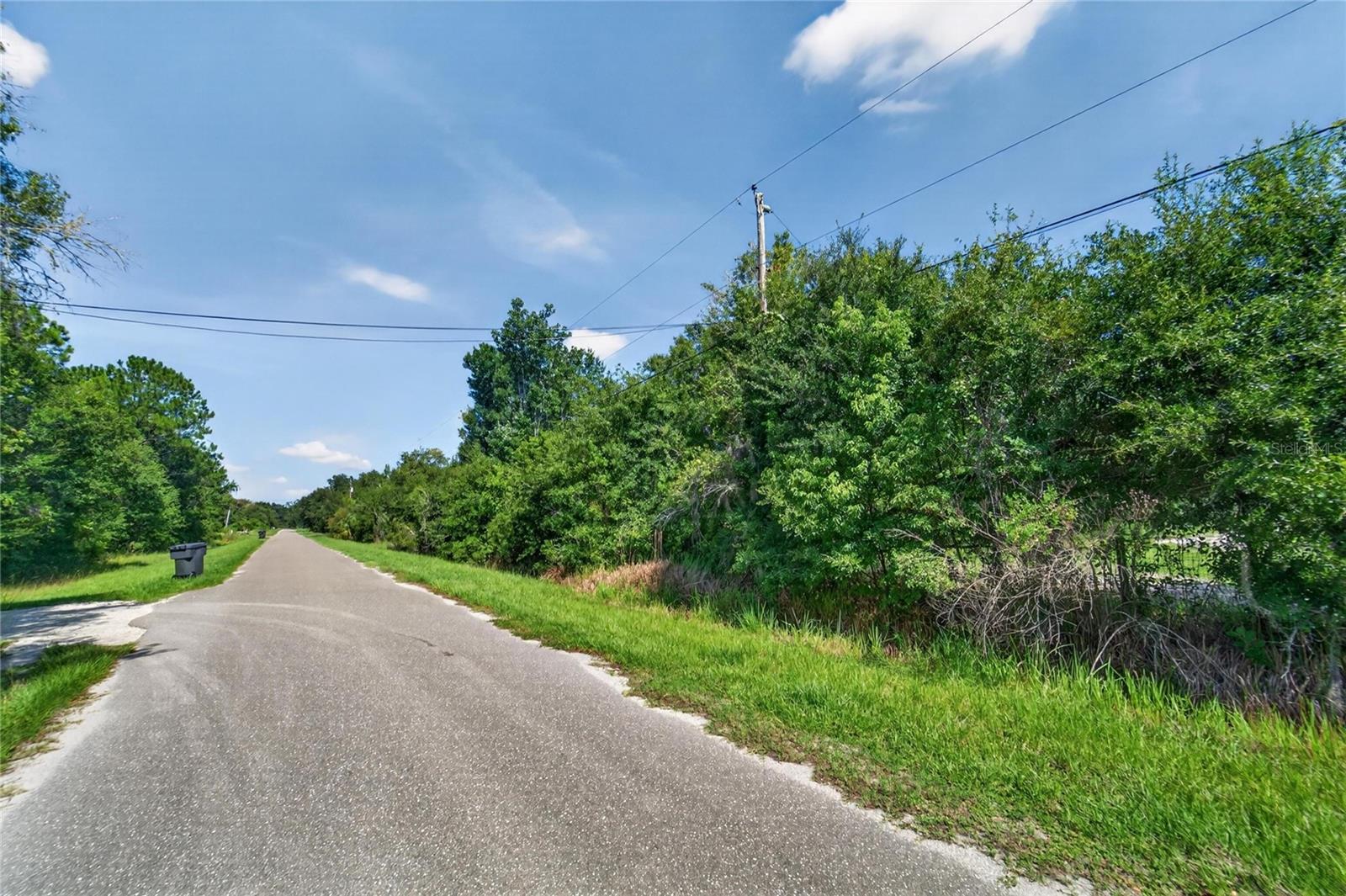 RED HAWK LN — photo 44