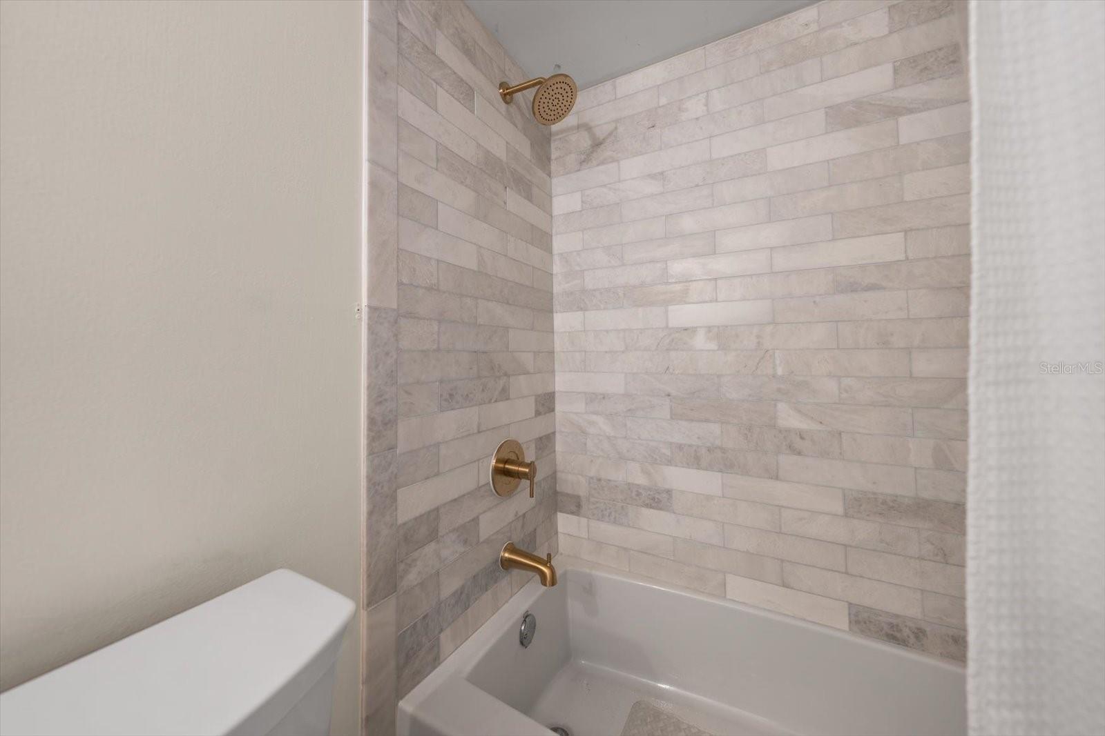 2614 COVE CAY DR #409 — photo 17