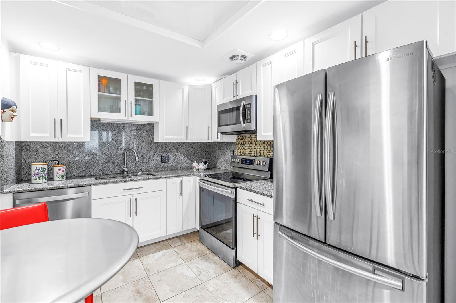 1 BEACH DR SE #1907 — photo 17