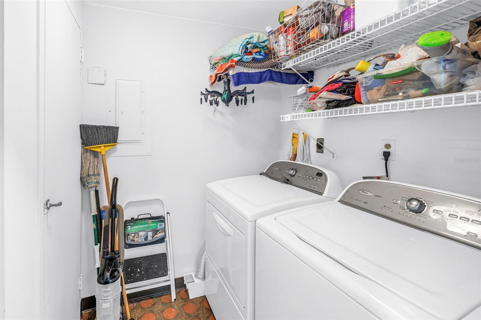 1 BEACH DR SE #1907 — photo 30