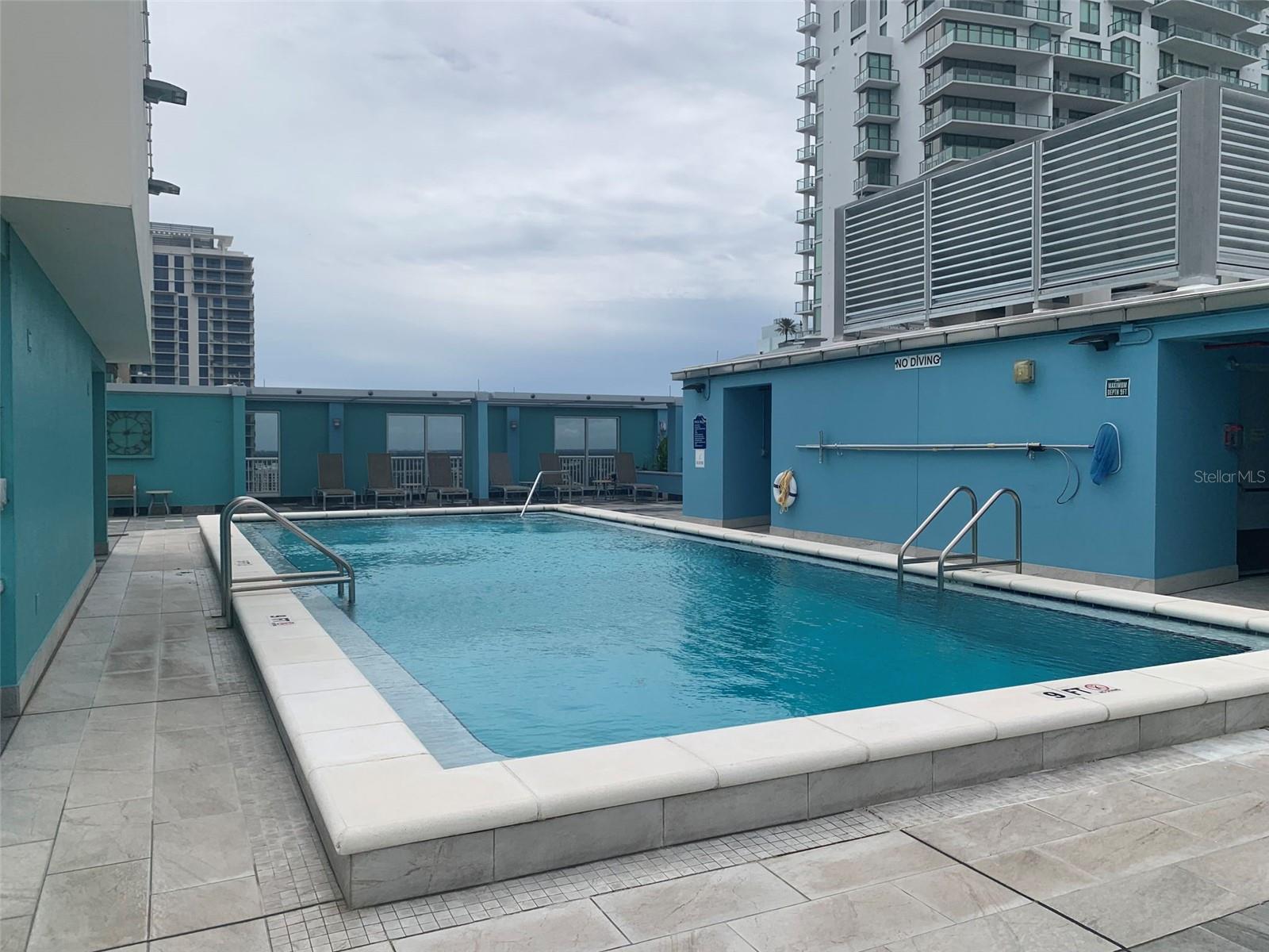 1 BEACH DR SE #1907 — photo 18