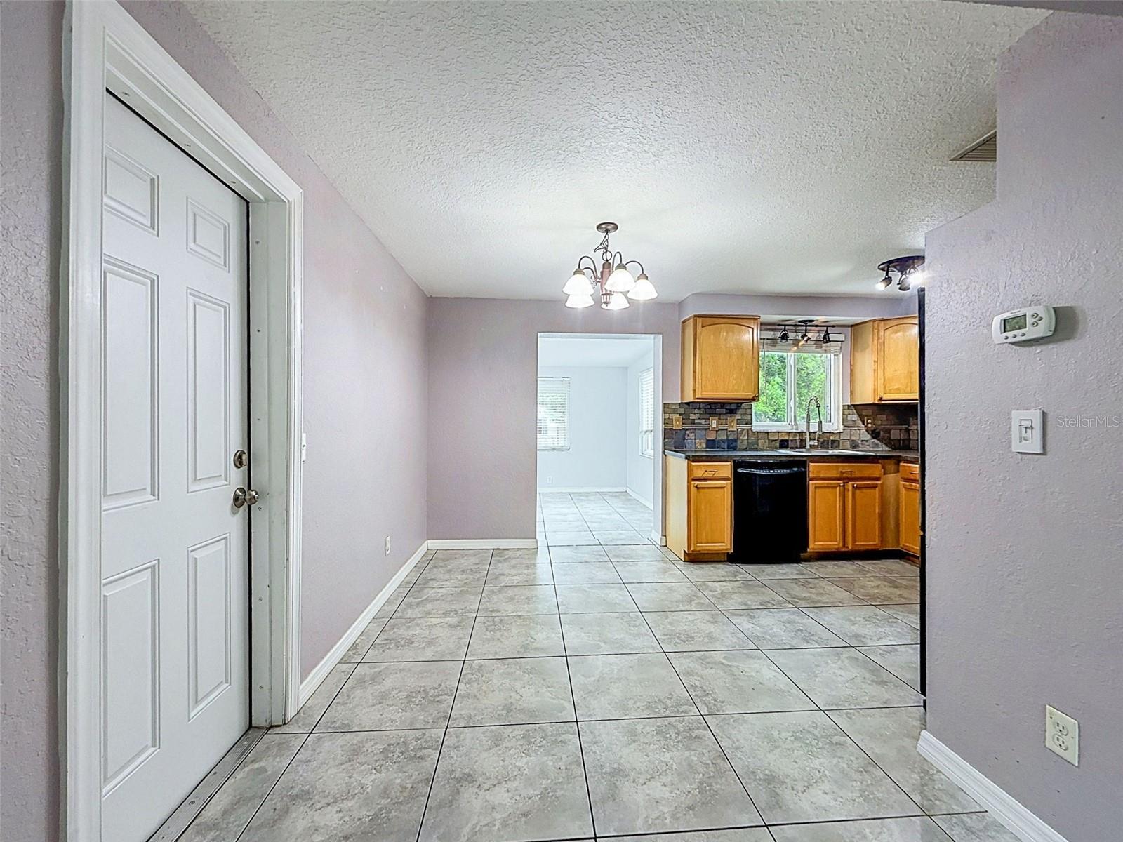 4925 BEACON HILL DR — photo 18