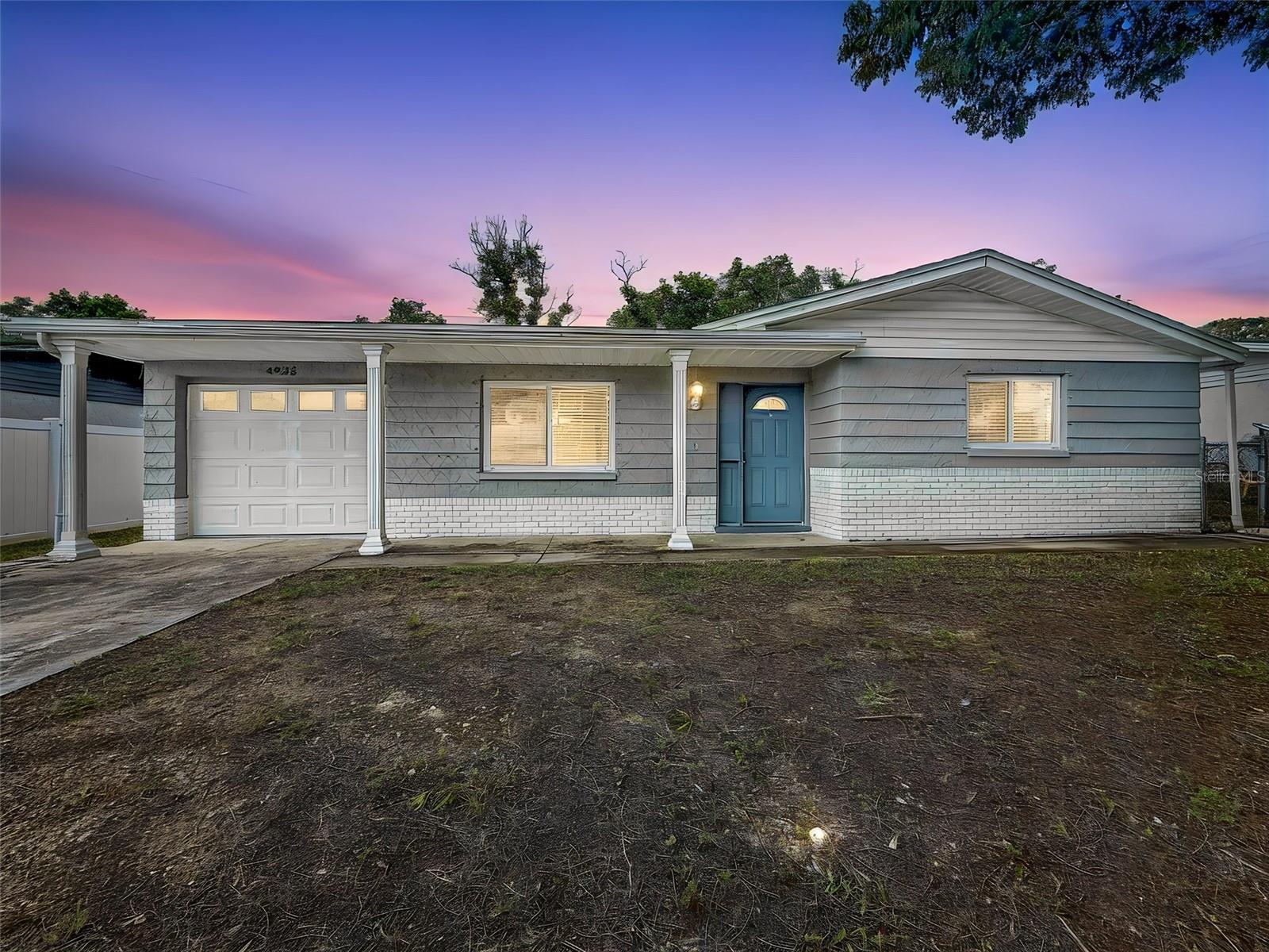 4925 BEACON HILL DR — photo 2