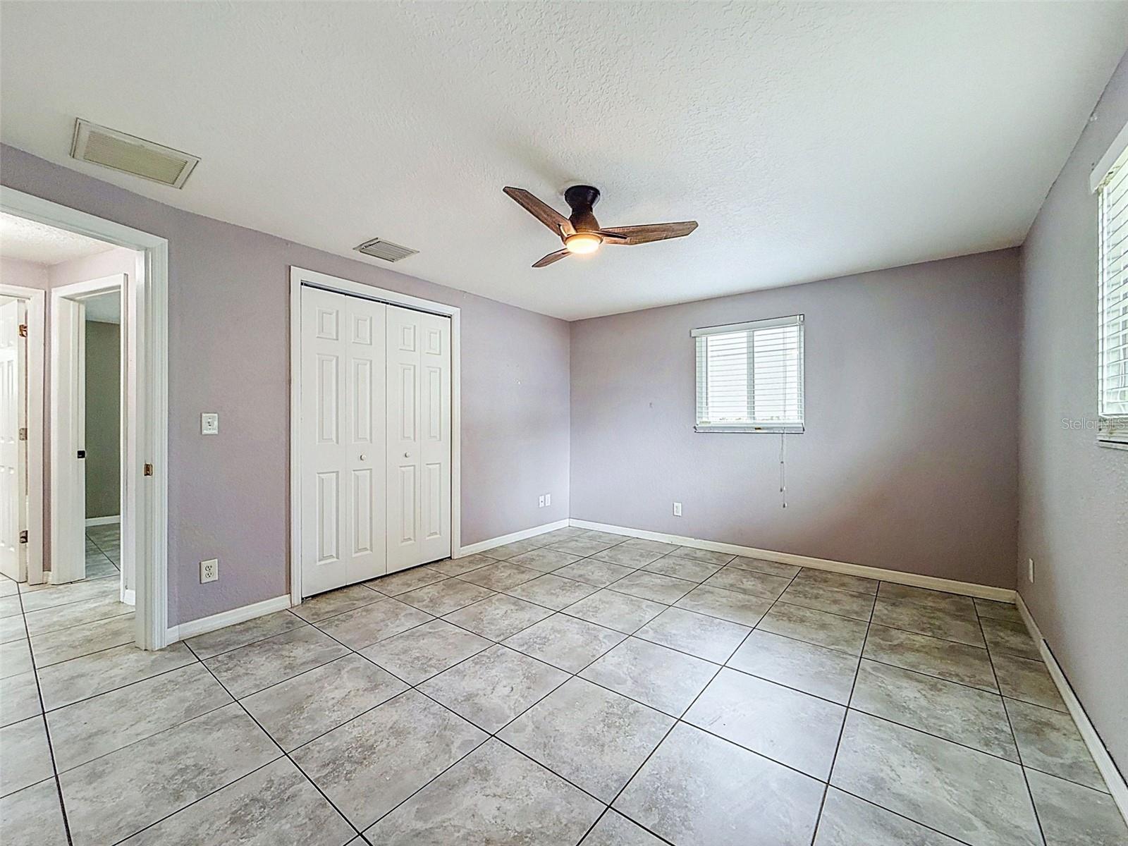 4925 BEACON HILL DR — photo 28