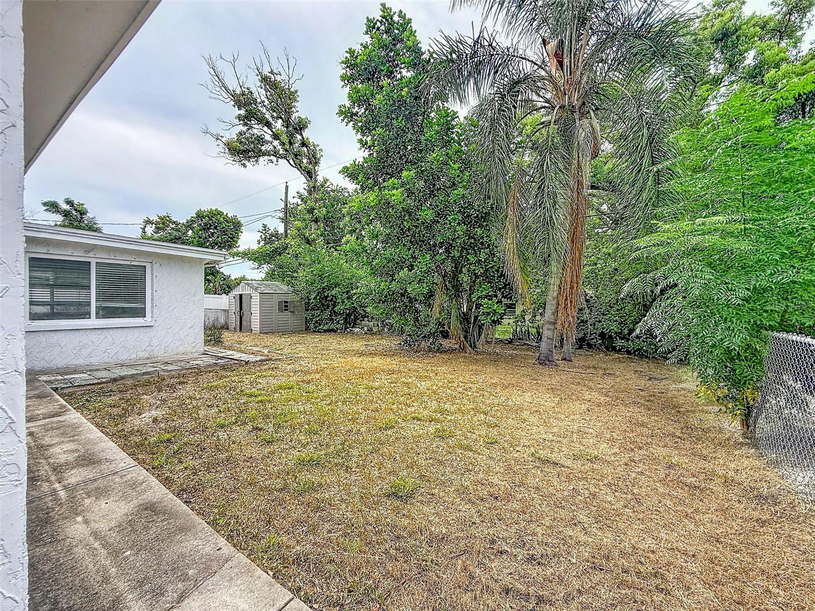4925 BEACON HILL DR — photo 13