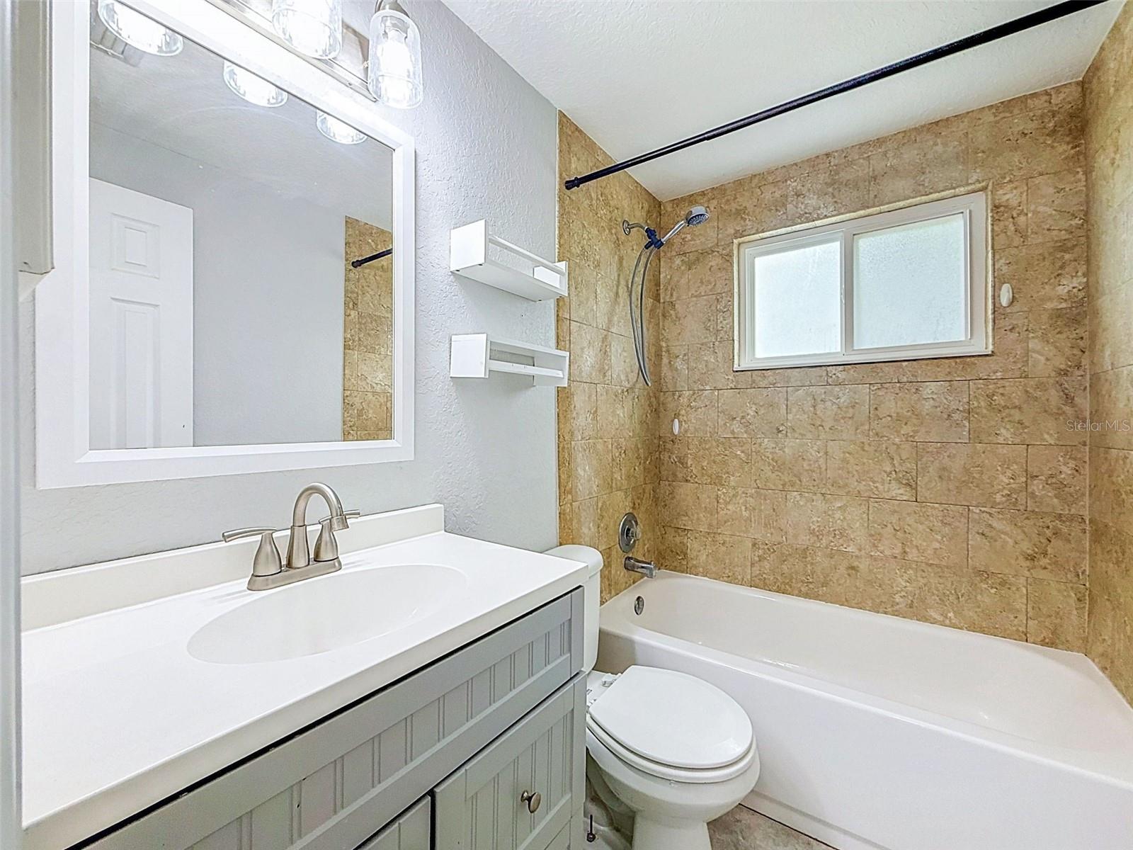 4925 BEACON HILL DR — photo 26