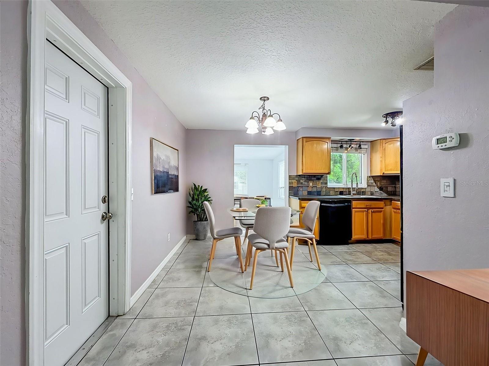 4925 BEACON HILL DR — photo 19