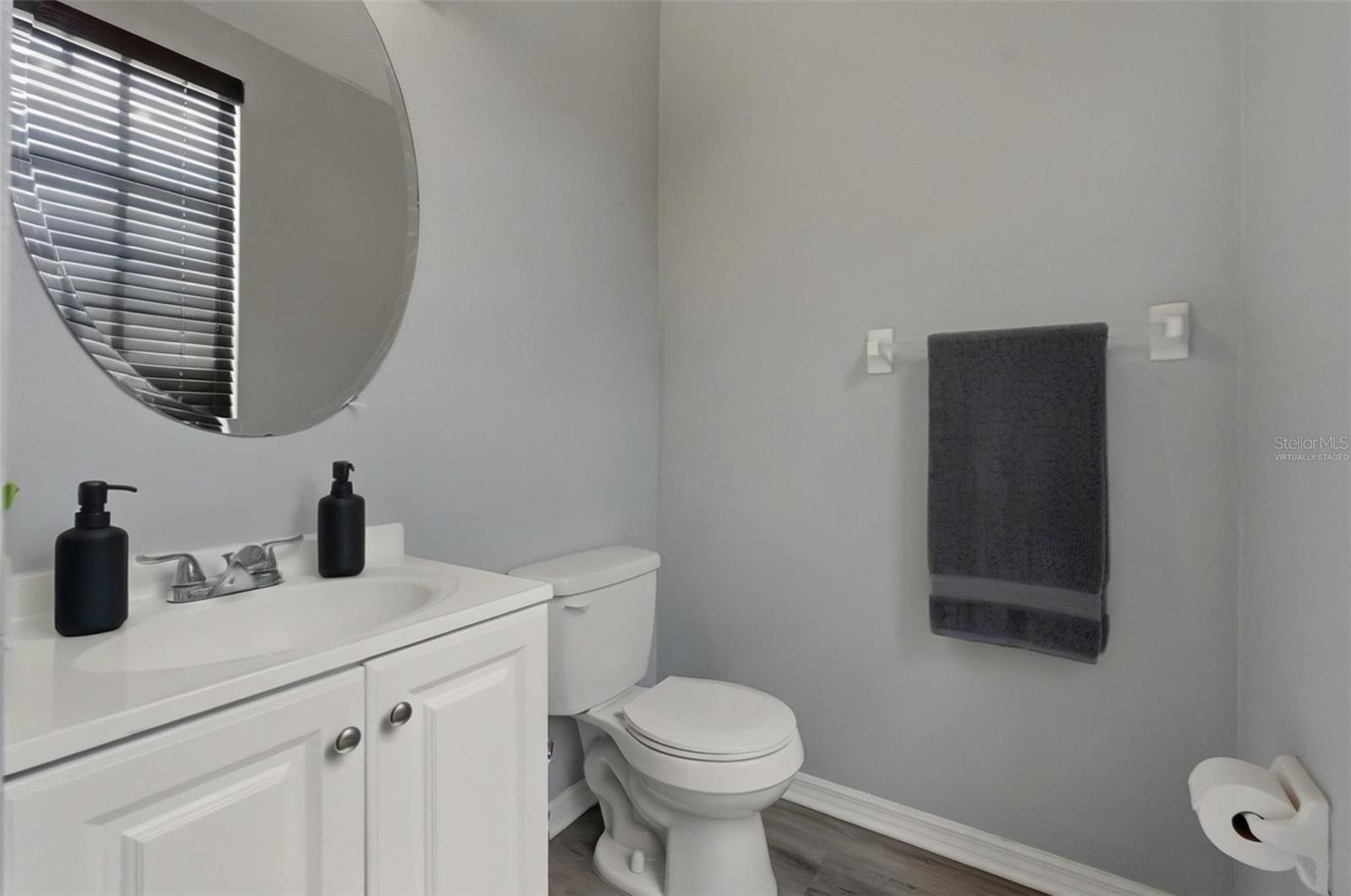 1250 CHARLESWORTH DR — photo 51