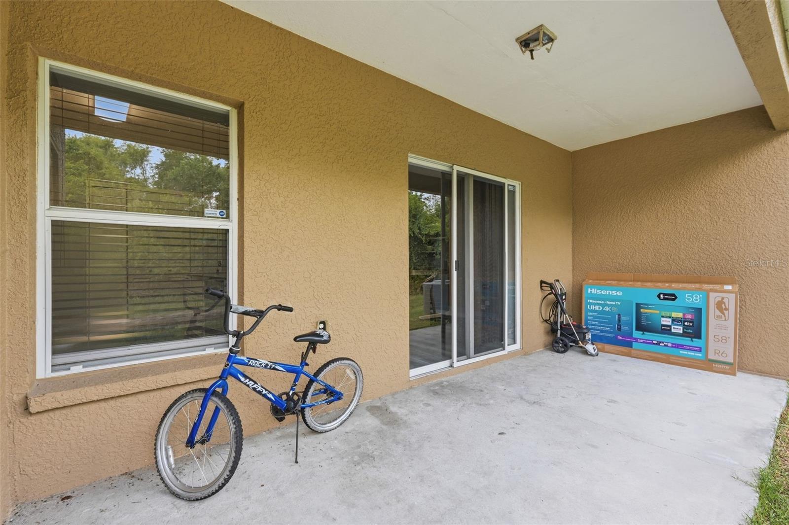 1250 CHARLESWORTH DR — photo 45