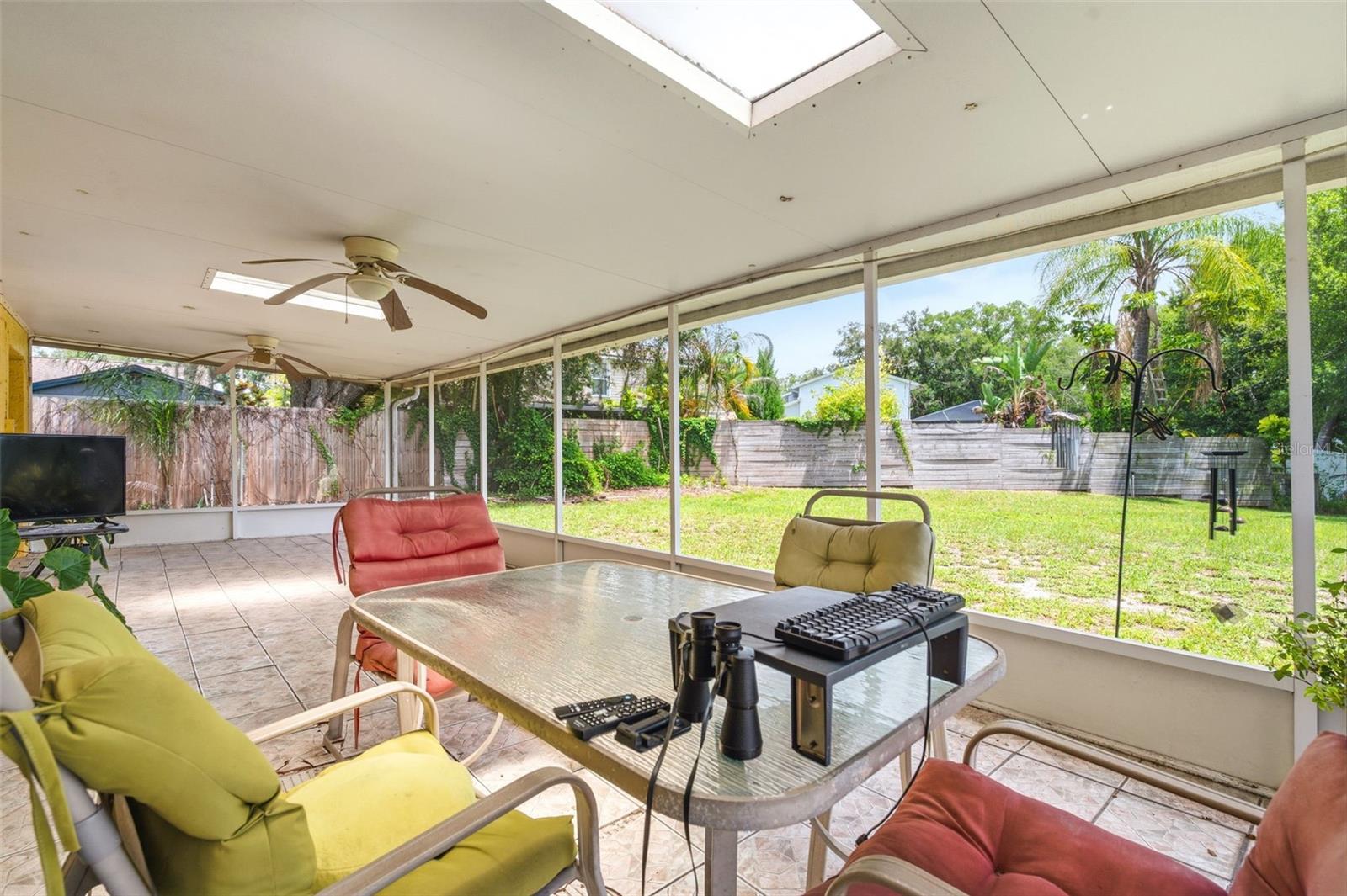 15806 PENNINGTON RD — photo 38
